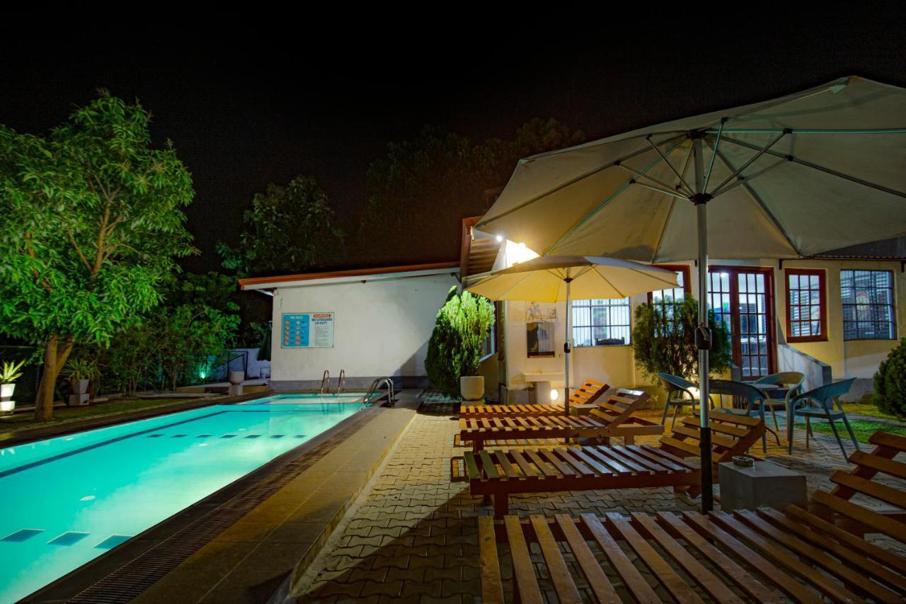 Hotel Le Green Udawalawe Bagian luar foto