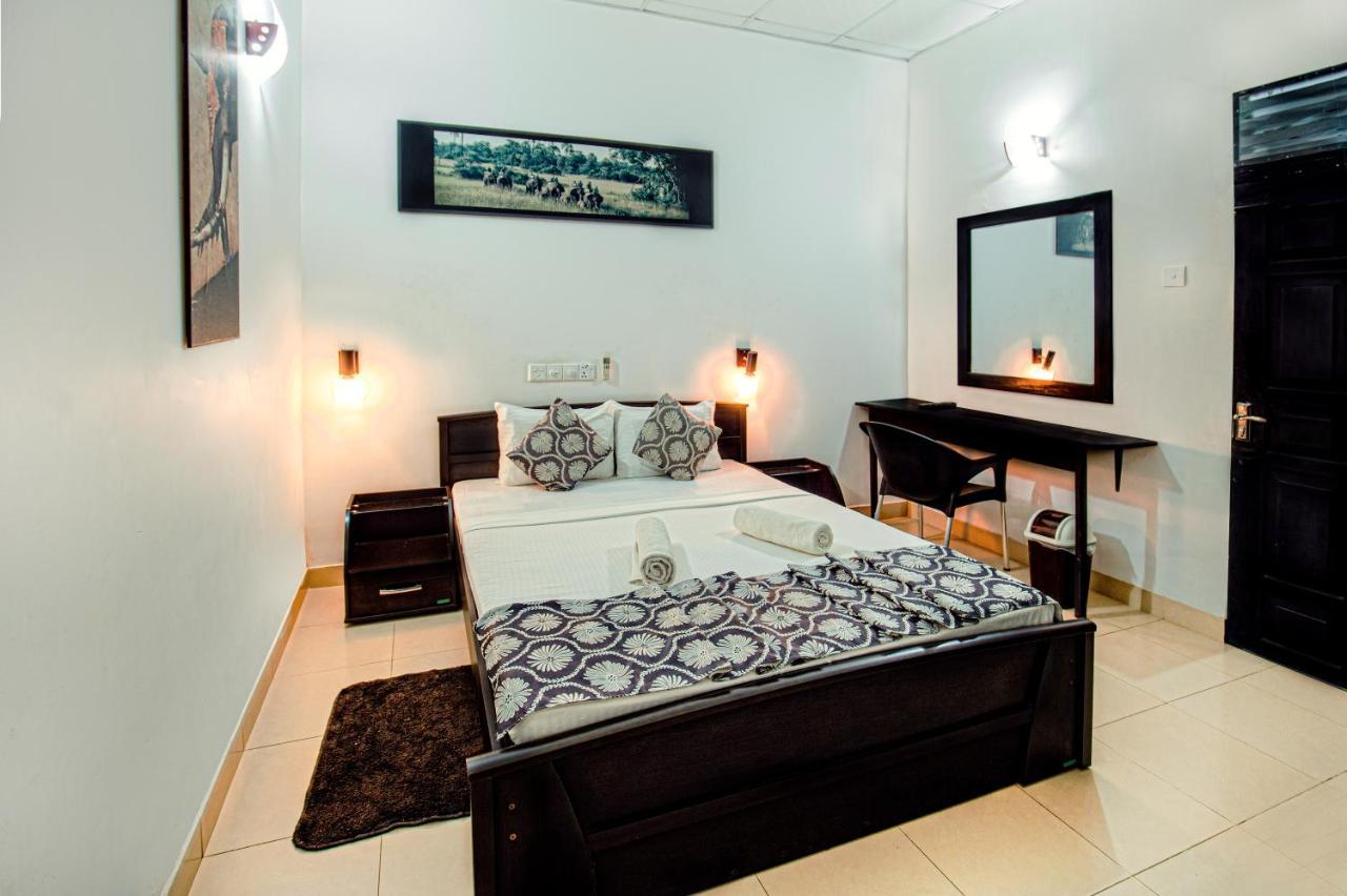 Hotel Le Green Udawalawe Bagian luar foto