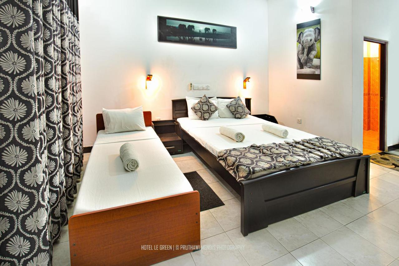 Hotel Le Green Udawalawe Bagian luar foto