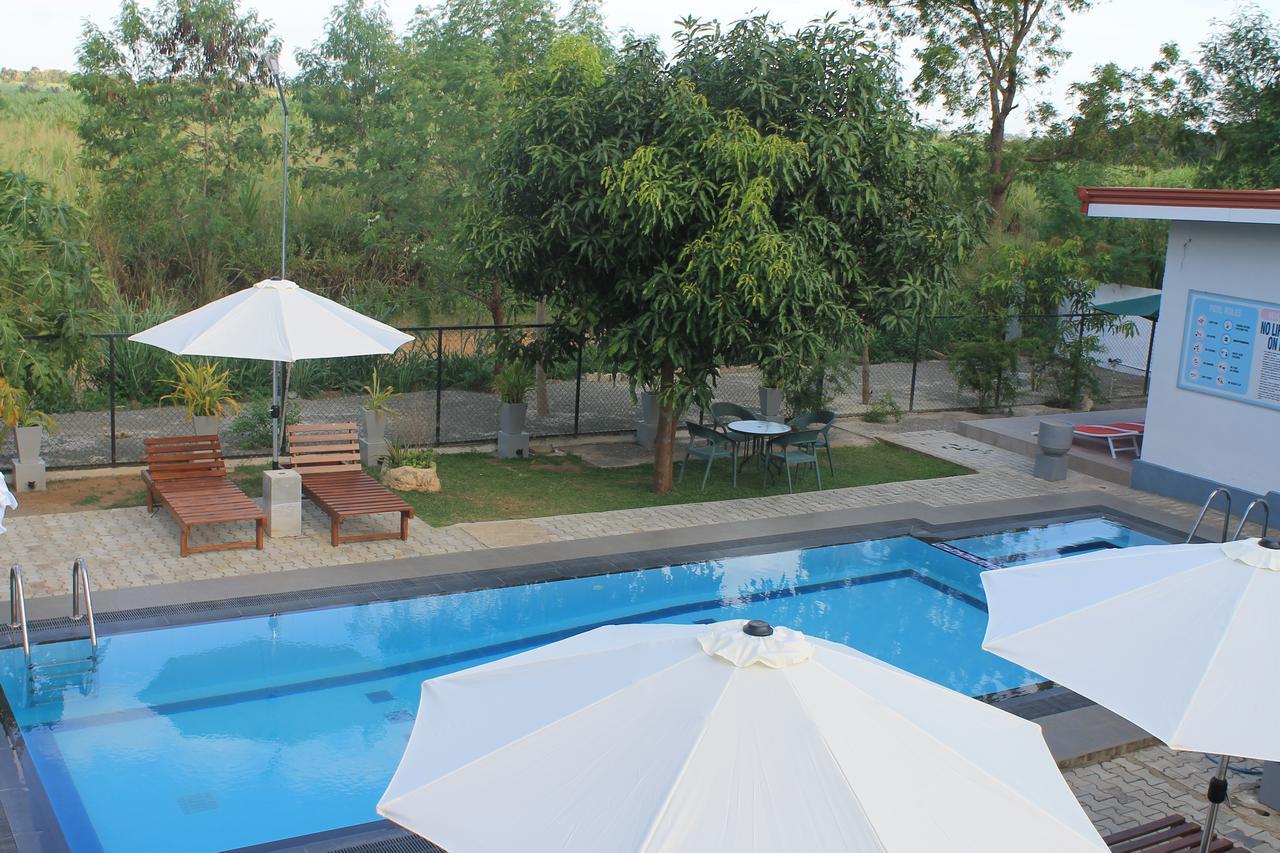 Hotel Le Green Udawalawe Bagian luar foto